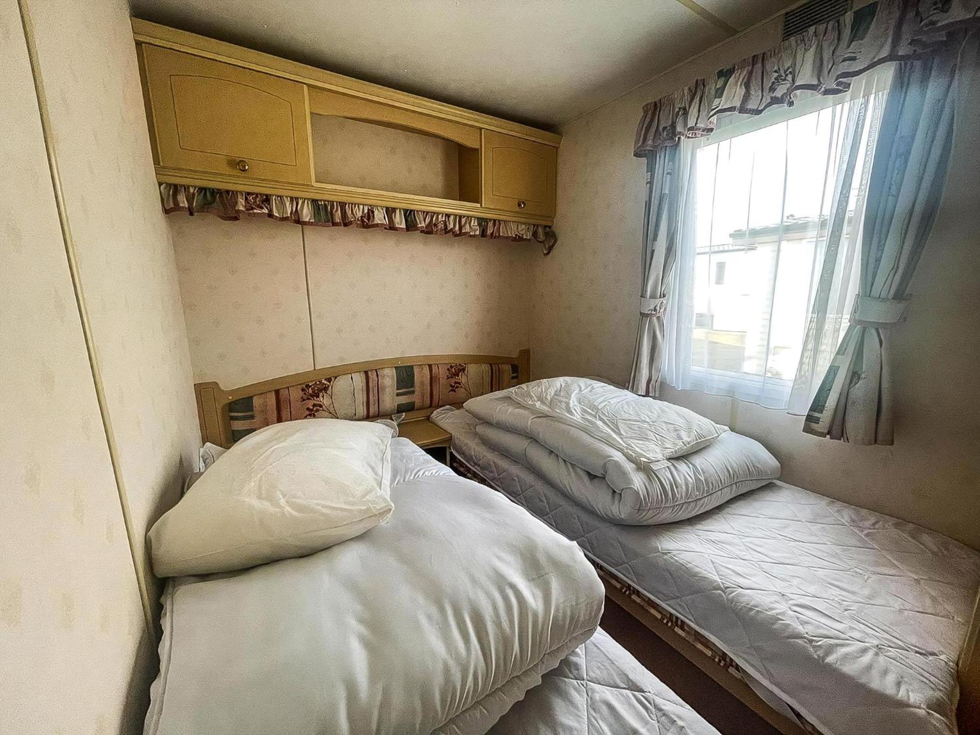 Отель 6 Berth Caravan With Decking Nearby Heacham Beach In Norfolk Ref 21047A Экстерьер фото
