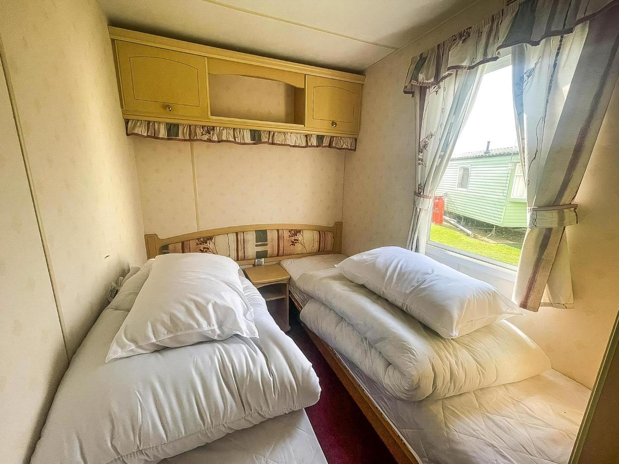 Отель 6 Berth Caravan With Decking Nearby Heacham Beach In Norfolk Ref 21047A Экстерьер фото